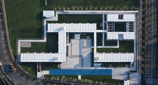 Container Campus of Jiangxinzhou Middle School / ADINJU