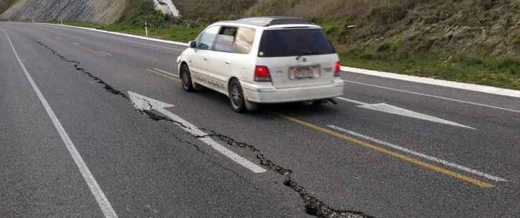 driving a car in the earthquake