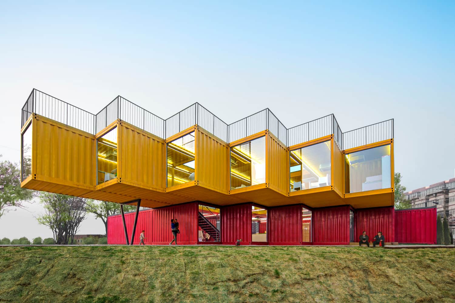 How To Build A Container Hotel?