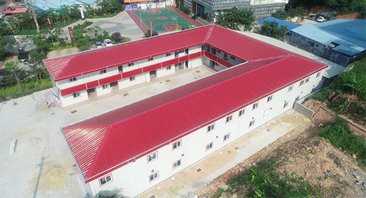 luxury prefabricated T house surrounding office building